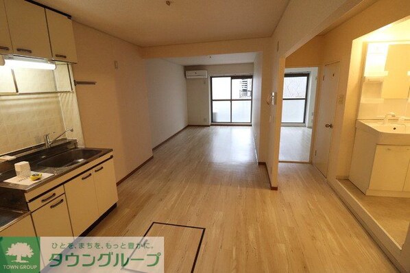 サンパークハイツの物件内観写真